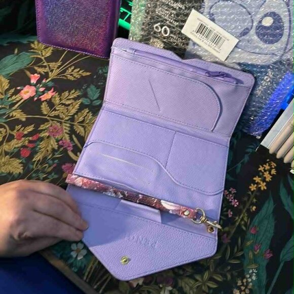 Pengems Jet Set Wristlet Floral Wrislet - NEW - Picture 4 of 5